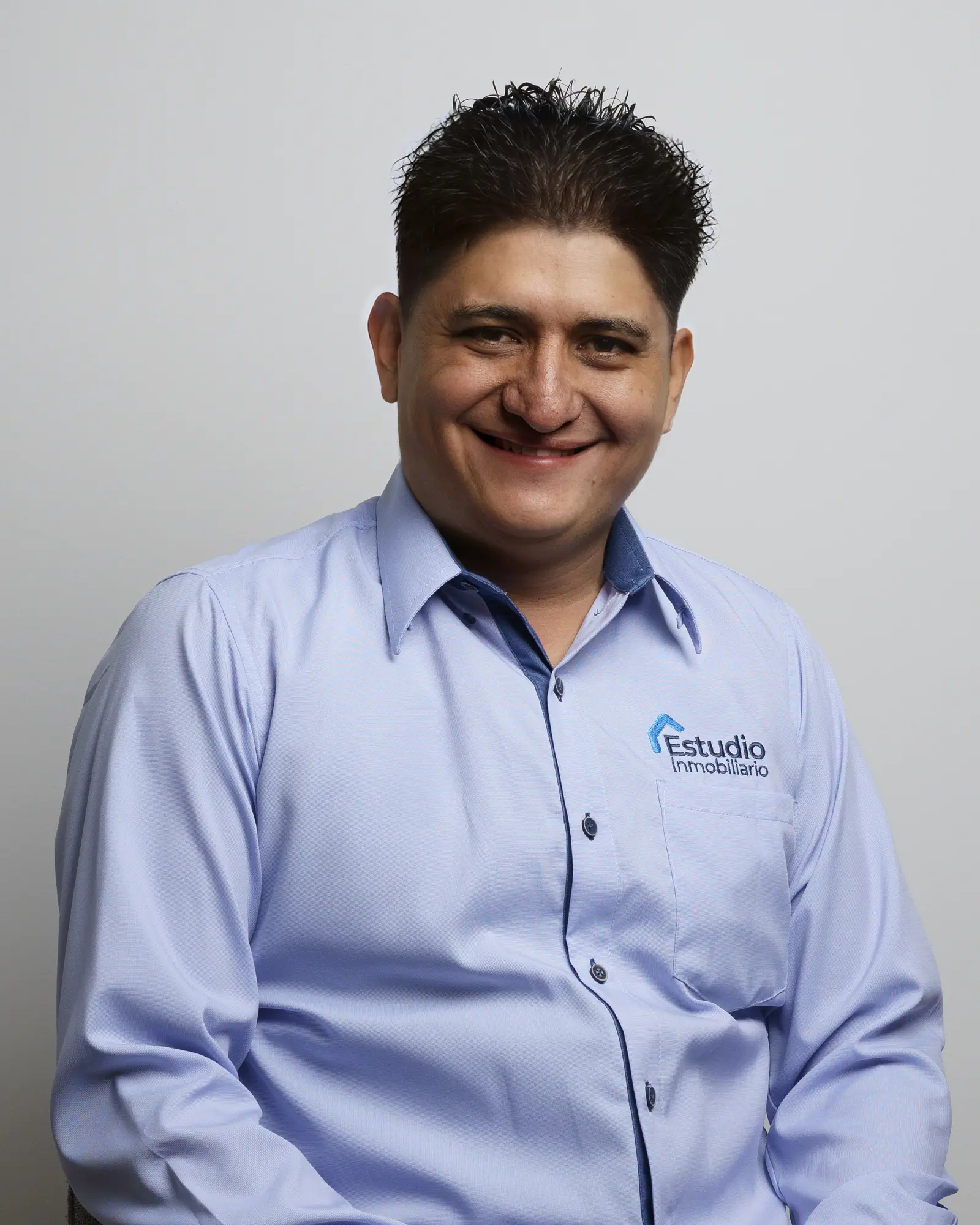 Profile photo of agent Jonathan Lopez
