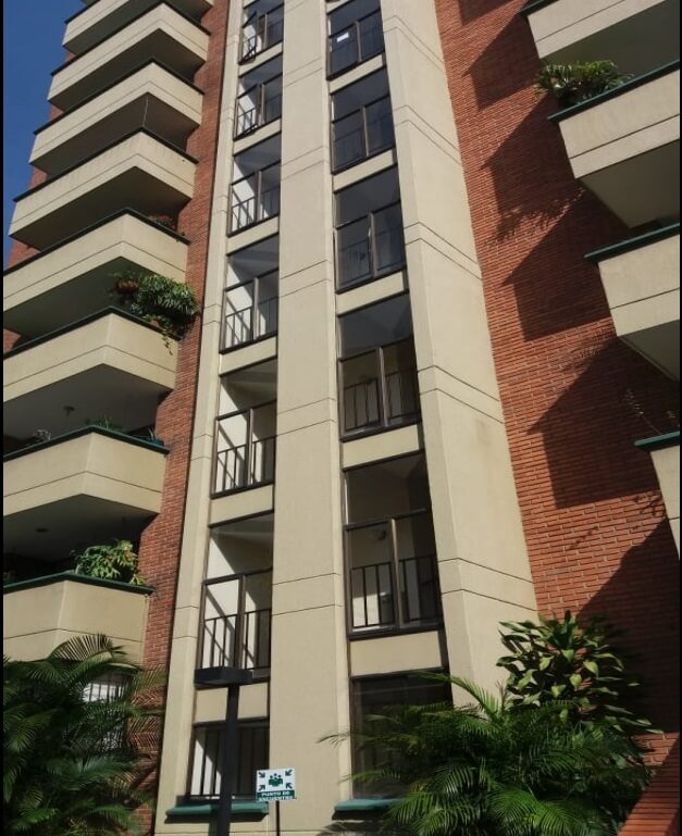 VENTA APARTAMENTO MEDELLIN COD 1611547