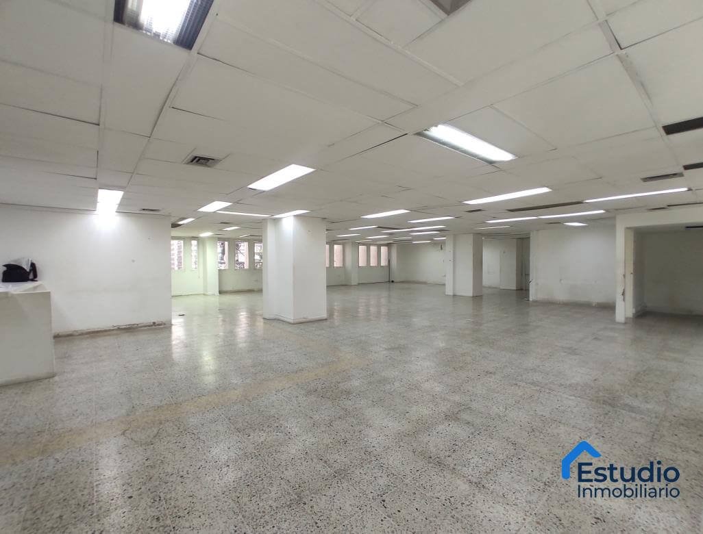 ARRIENDO MEDELLIN OFICINA CENTRO COD 1529012