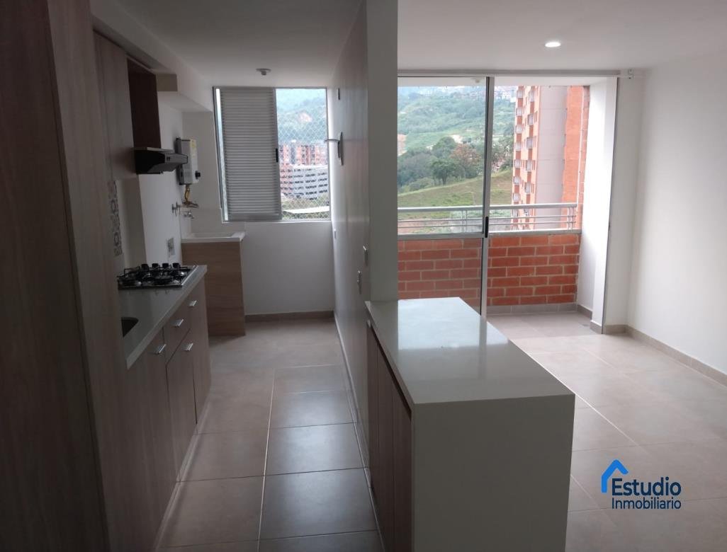 VENTA APARTAMENTO ITAGUI COD 1530664