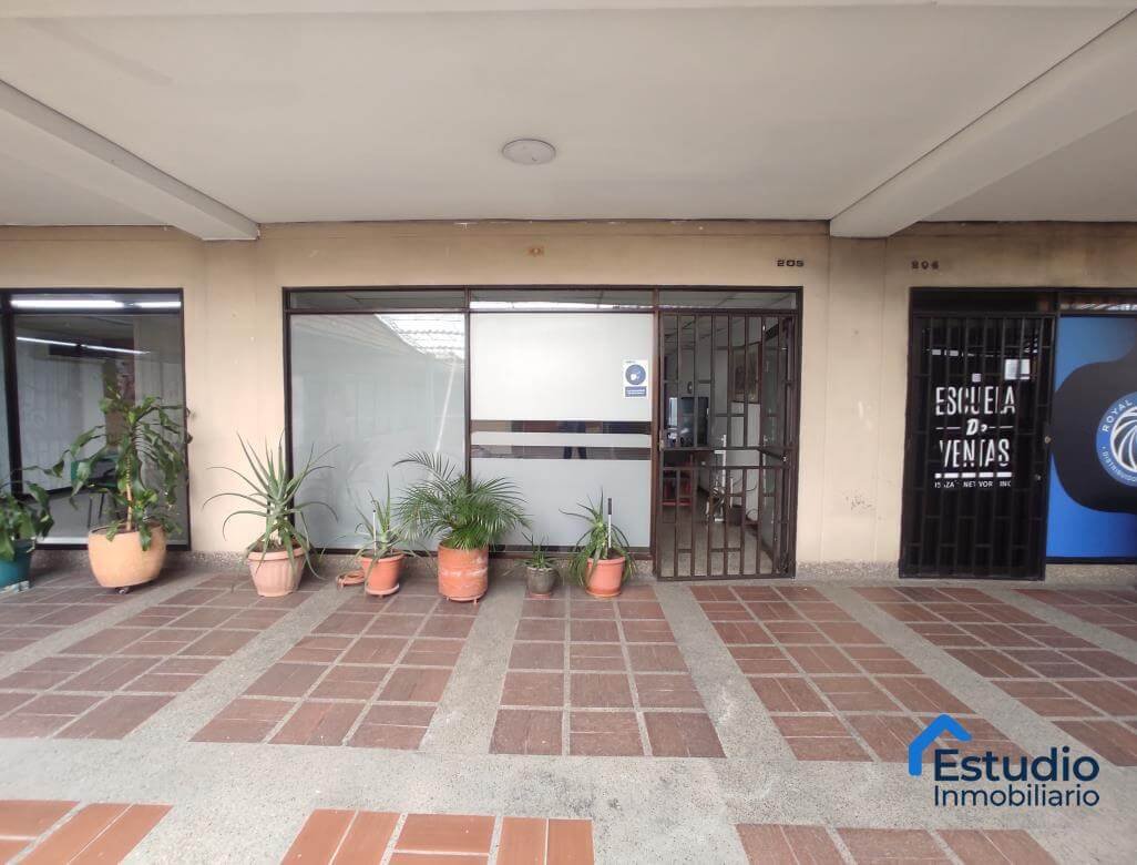 ARRIENDO MEDELLIN OFICINA CARLOS E RESTREPO