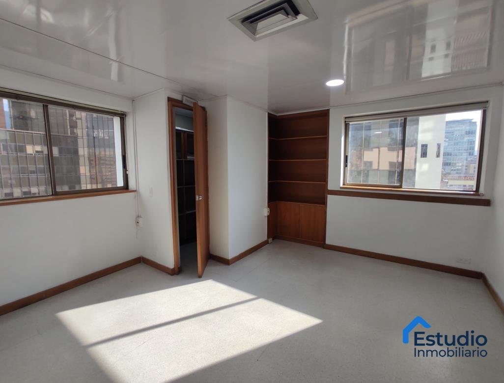 ARRIENDO MEDELLIN OFICINA CENTRO