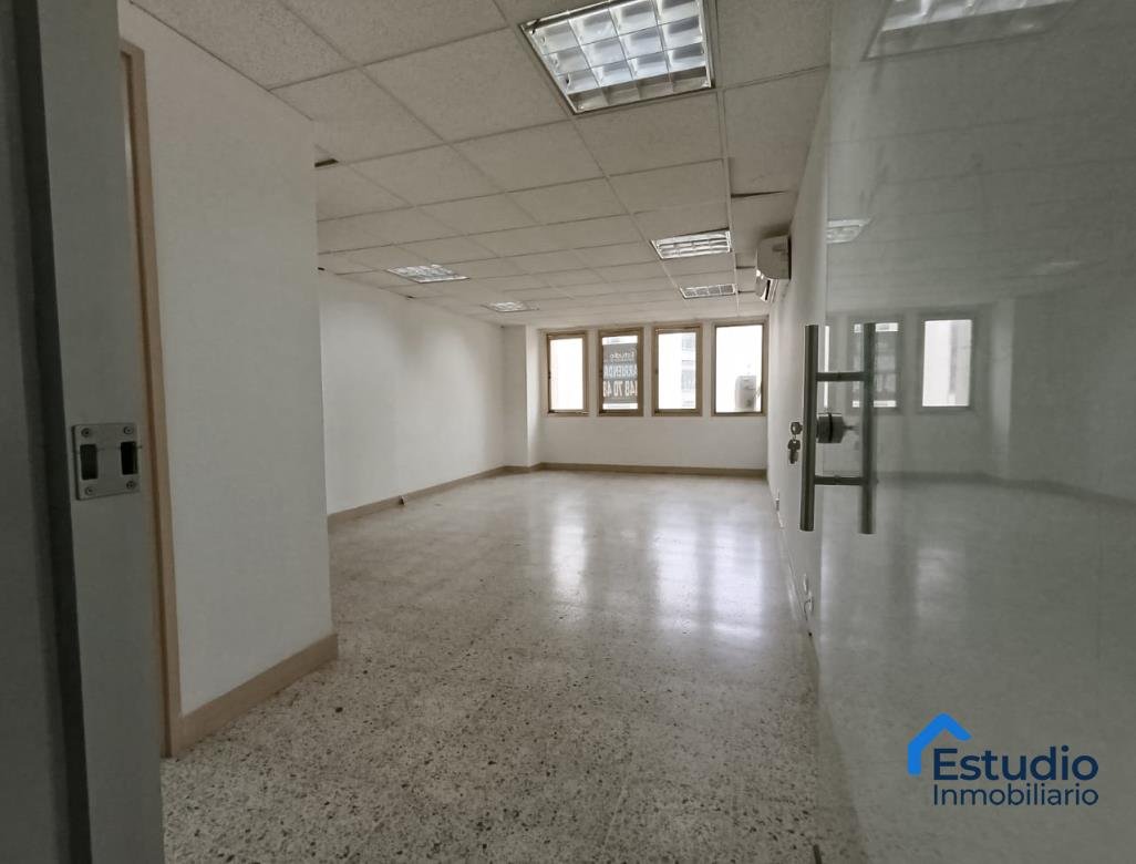 ARRIENDO MEDELLIN OFICINA CENTRO