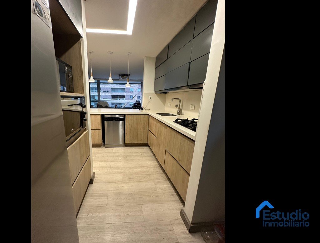 VENTA APARTAMENTO CIUDAD DEL RIO MEDELLIN COD 1634814