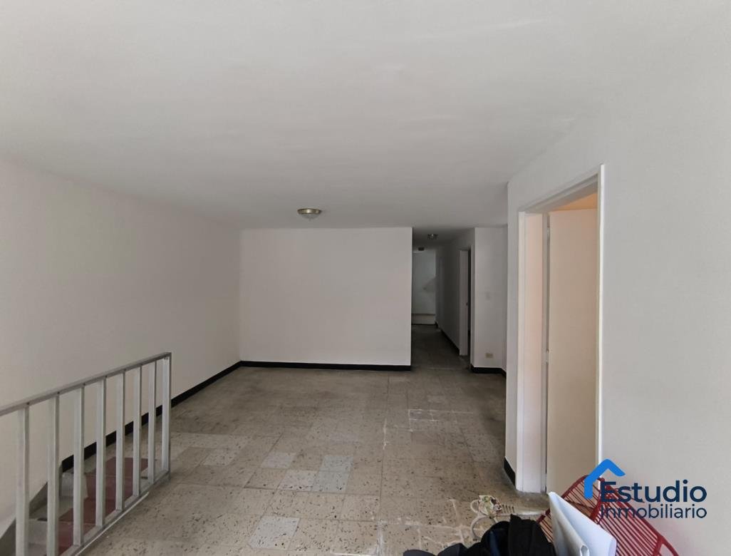 ARRIENDO MEDELLIN CASA COMERCIAL COD 1674154