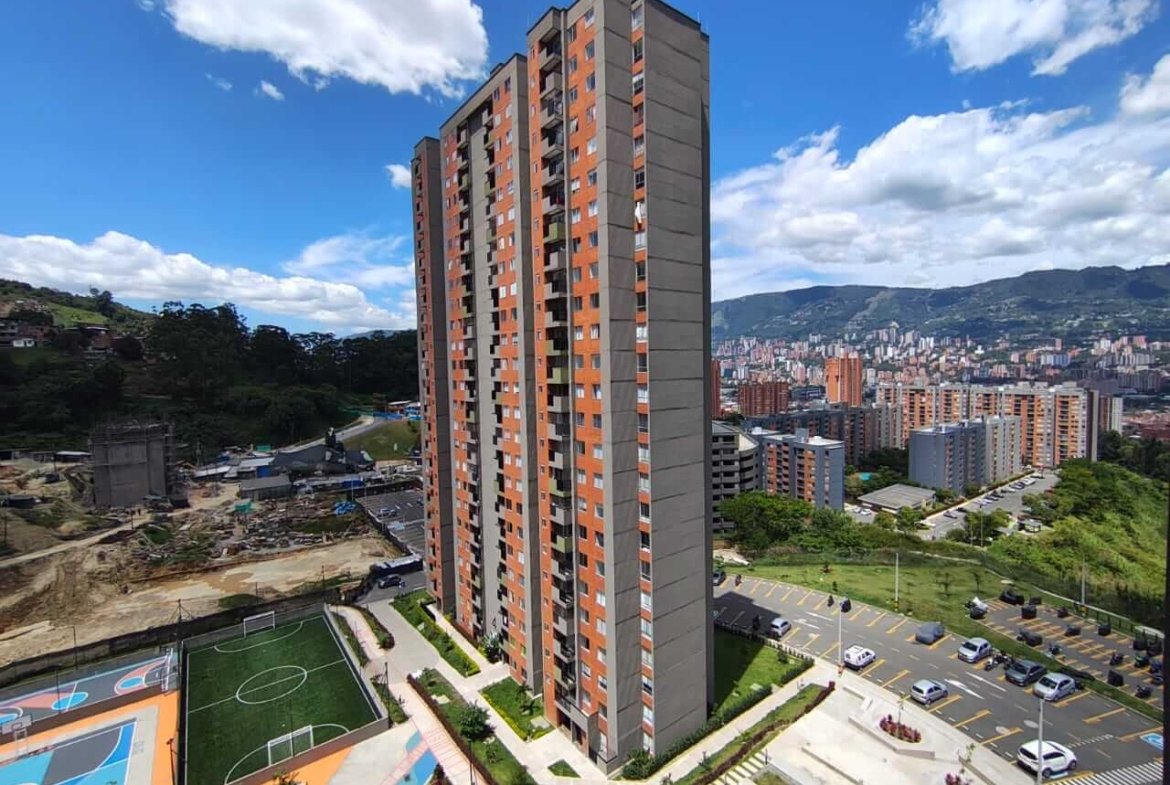 ARRIENDO ITAGUI APARTAMENTO COD 1674379
