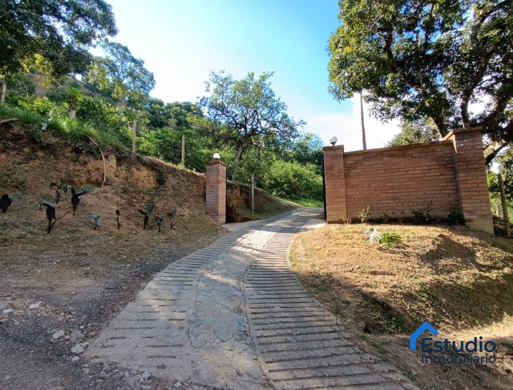 VENTA FINCA SANTA BARBARA COD 1549134