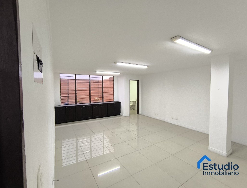 VENTA OFICINA MEDELLIN COD 1609412