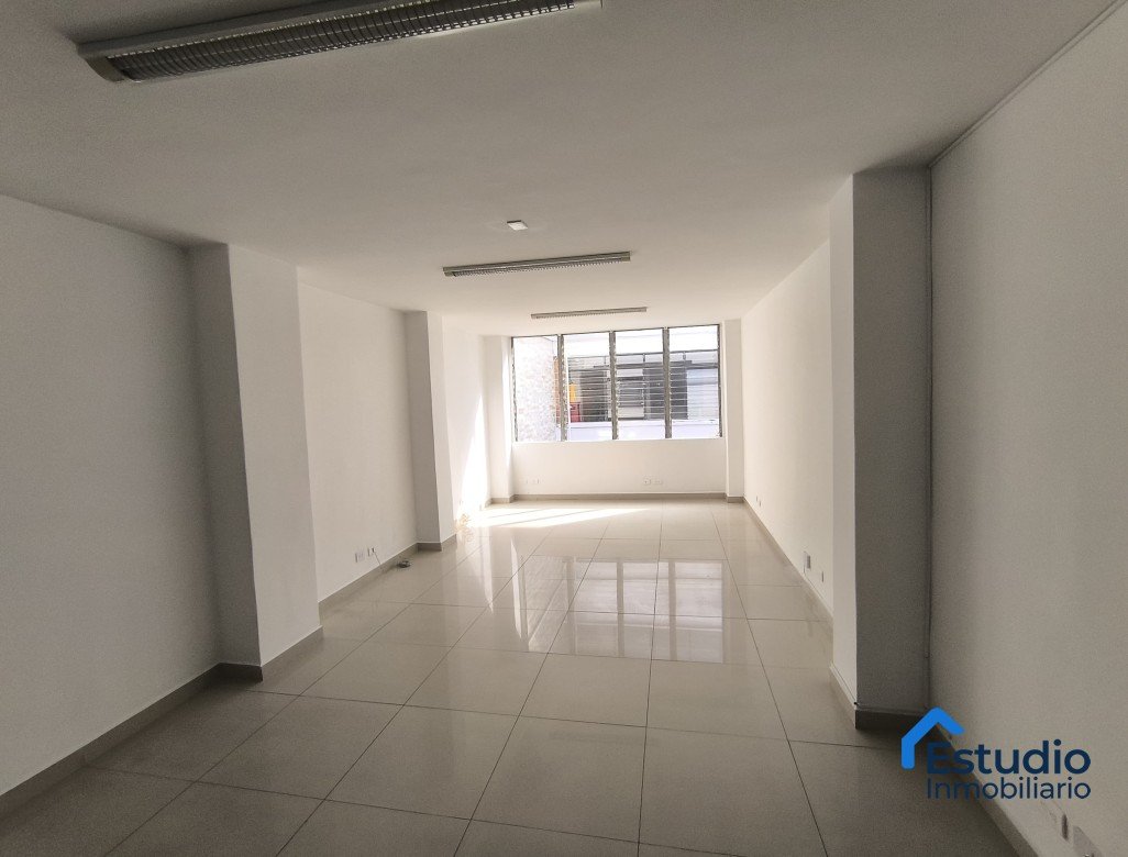 VENTA OFICINA MEDELLIN COD 1609470