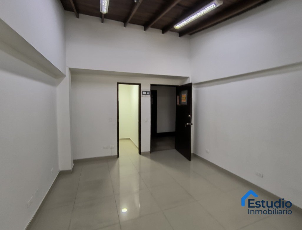 VENTA OFICINA MEDELLIN COD 1609517