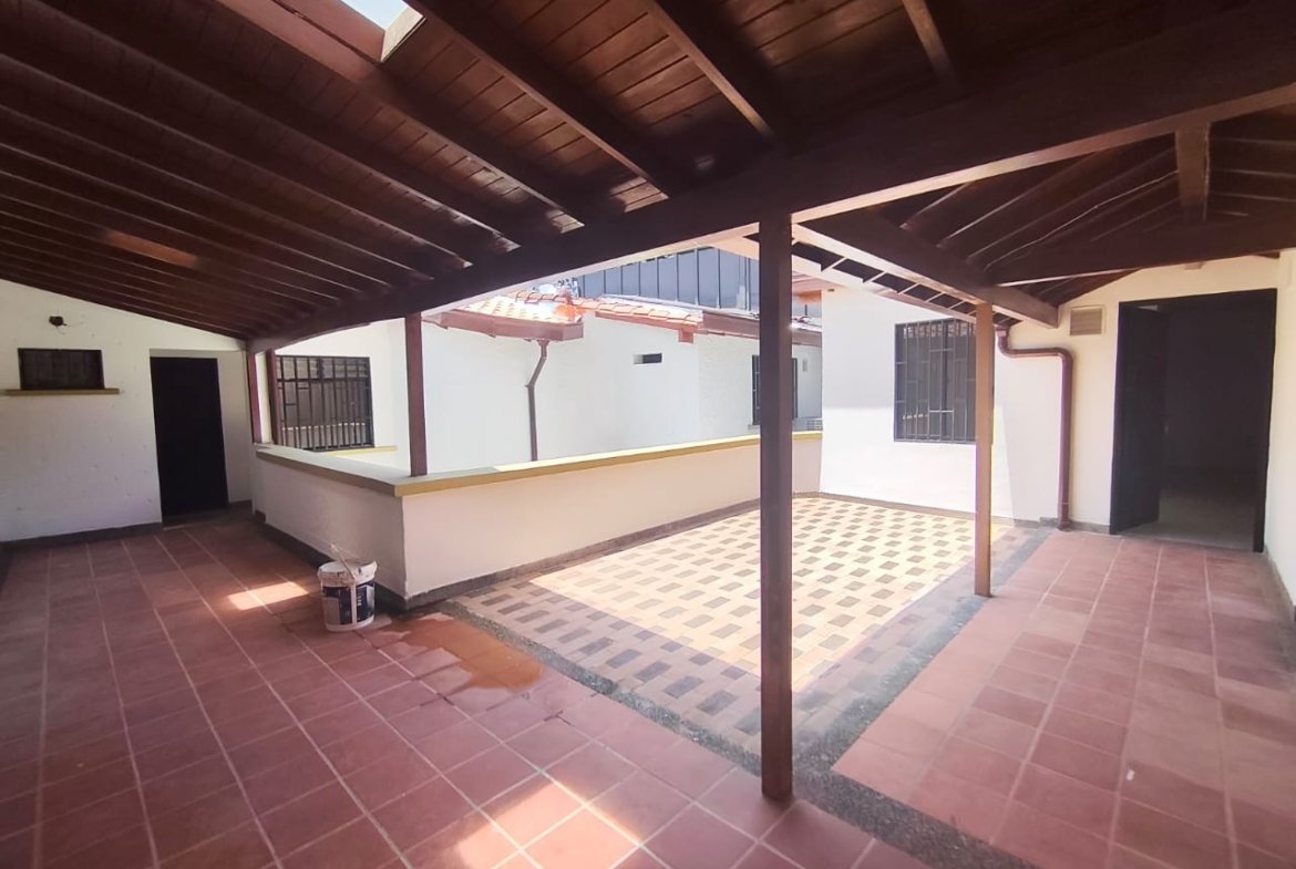 ARRIENDO MEDELLIN APARTAESTUDIO INT 303 COD 1682923