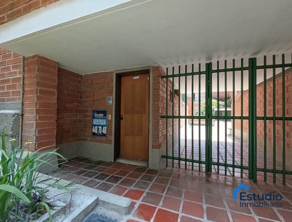ARRIENDO MEDELLIN APARTAESTUDIO COD 1683105