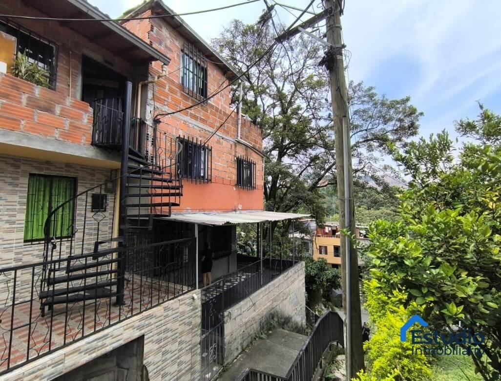 VENTA CASA MEDELLIN COD 1611147