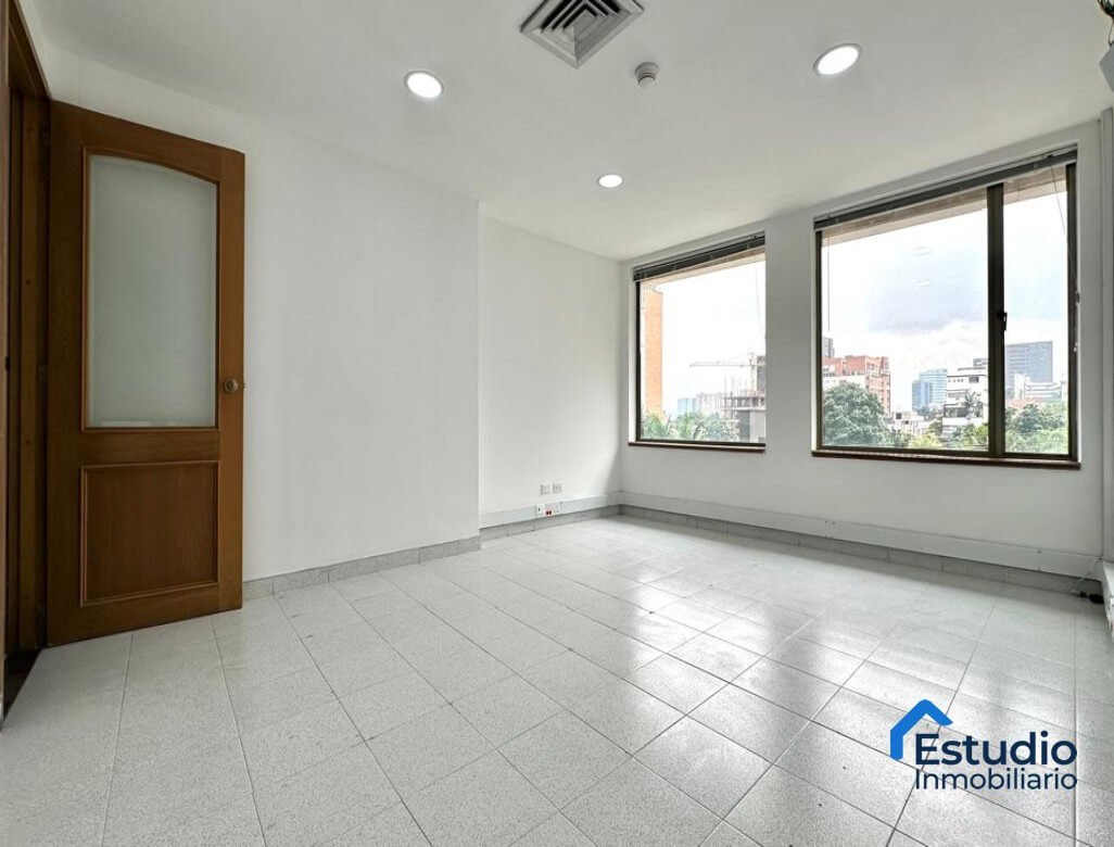 VENTA OFICINA MEDELLIN COD 1648030