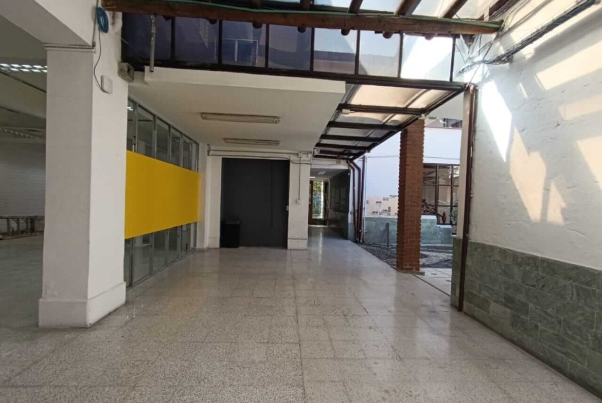 ARRIENDO MEDELLIN CASA COMERCIAL COD 1643523