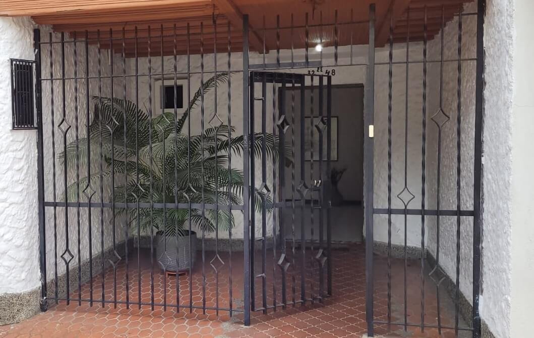 VENTA CASA 2 NIVELES MEDELLIN COD 1687091