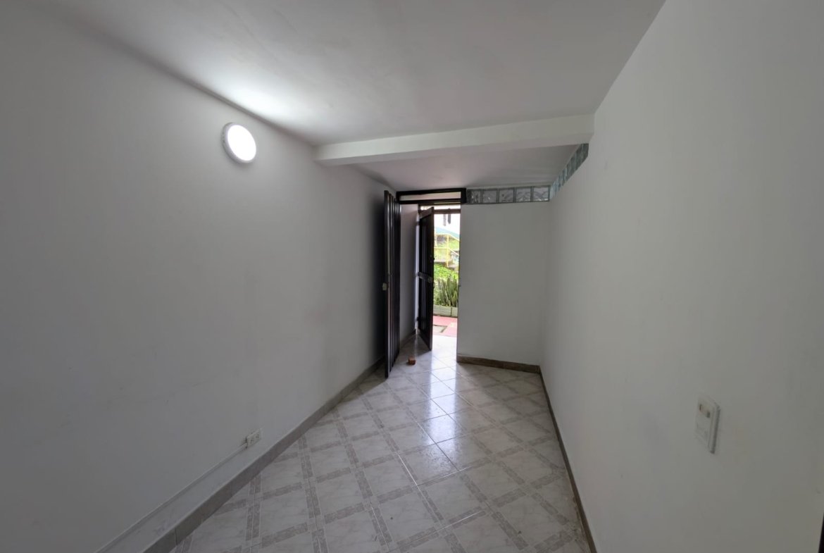 ARRIENDO MEDELLIN APARTAESTUDIO COD 1693785