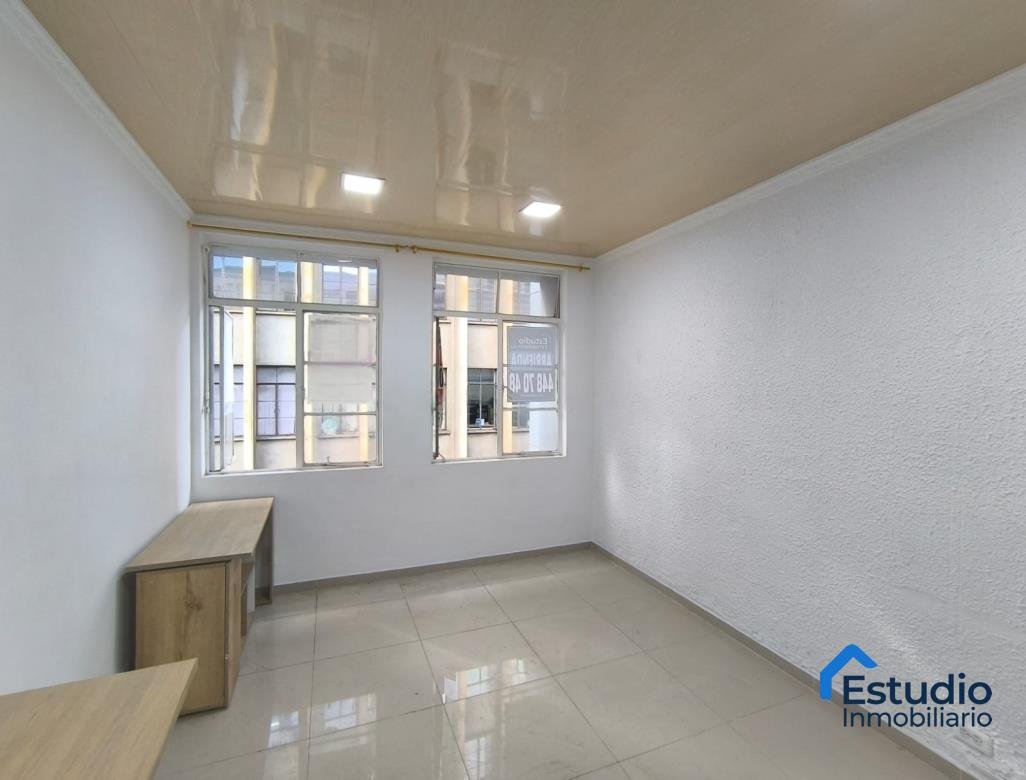 ARRIENDO MEDELLIN OFICINA COD 1690535