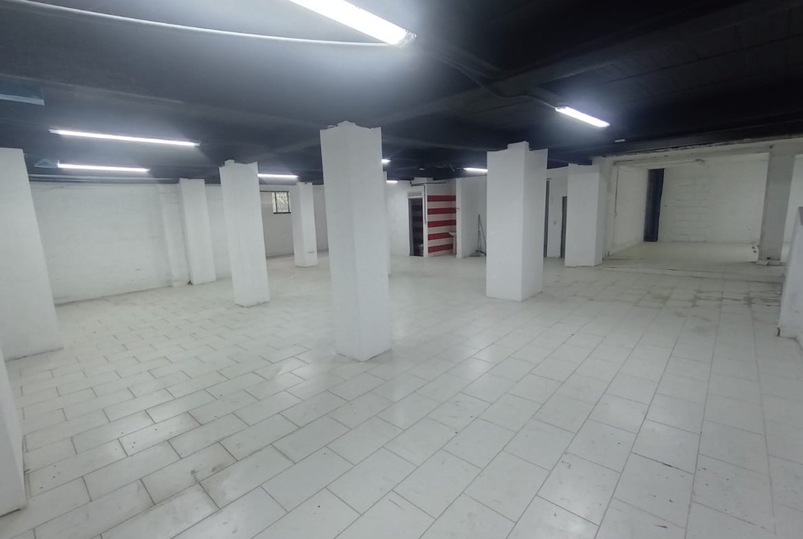 ARRIENDO BELLO BODEGA NAVARRA COD 1703228