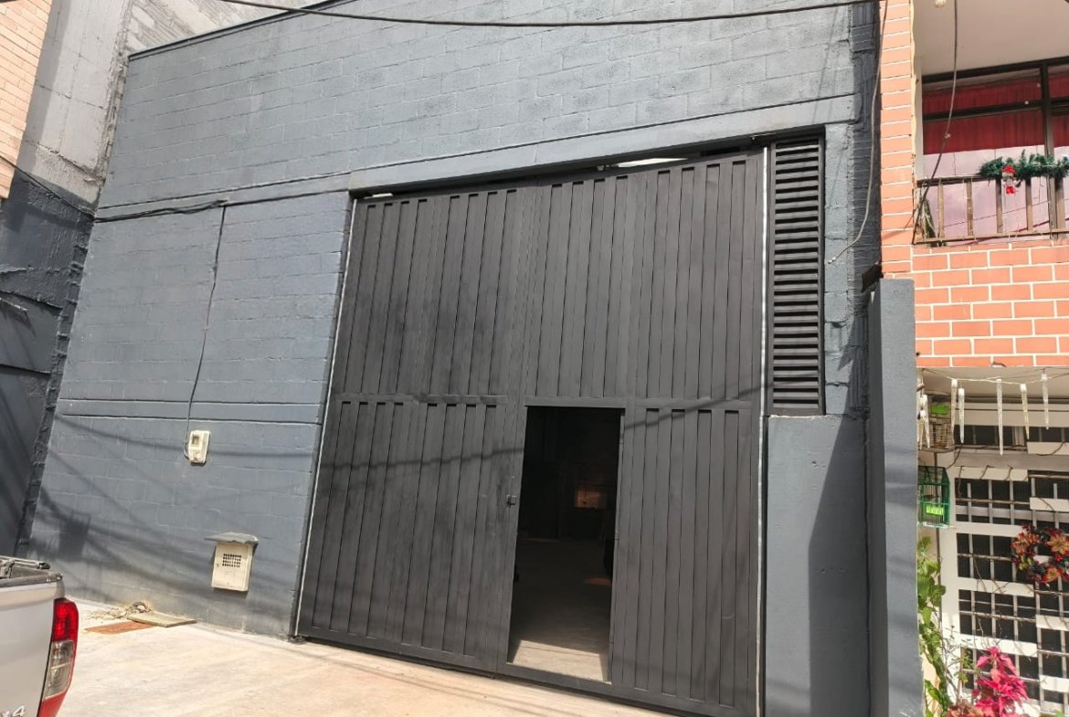 ARRIENDO SABANETA BODEGA CALLE LARGA COD 1709020