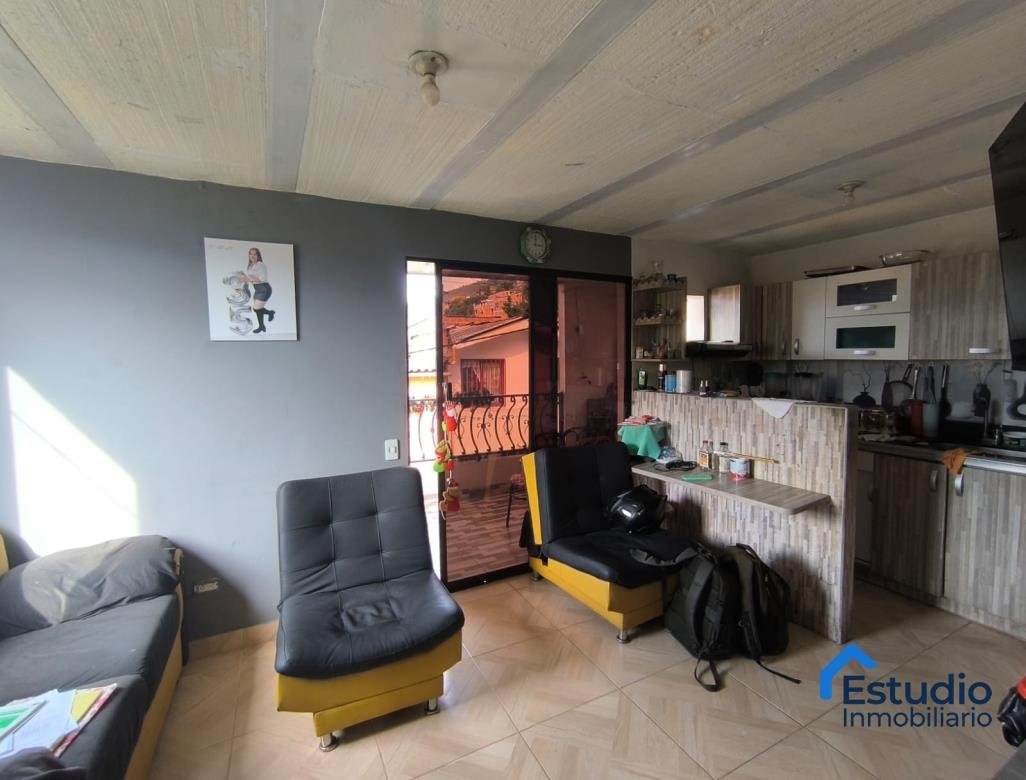 VENTA APARTAMENTO MEDELLIN SANTA CRUZ COD 1714743