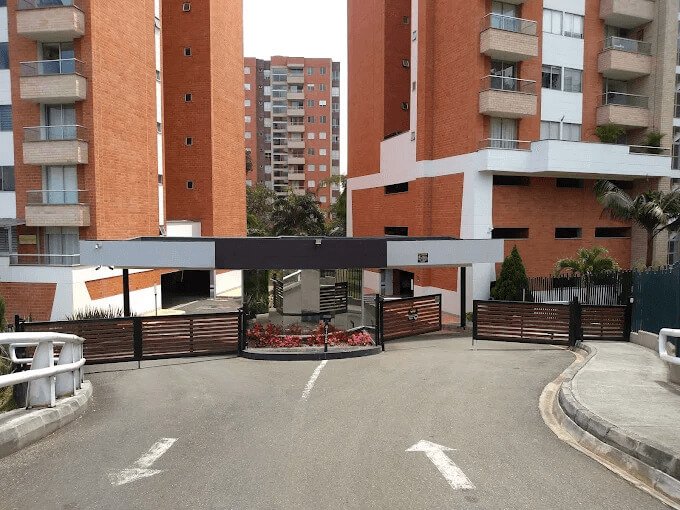 VENTA APARTAMENTO ENVIGADO LOMA DEL ESMERALDAL COD 1737460