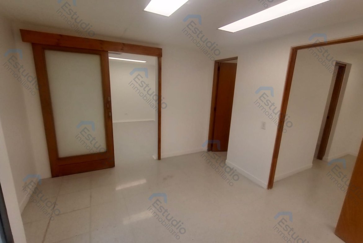 ARRIENDO MEDELLIN CONSULTORIO CENTRO COD 1749457