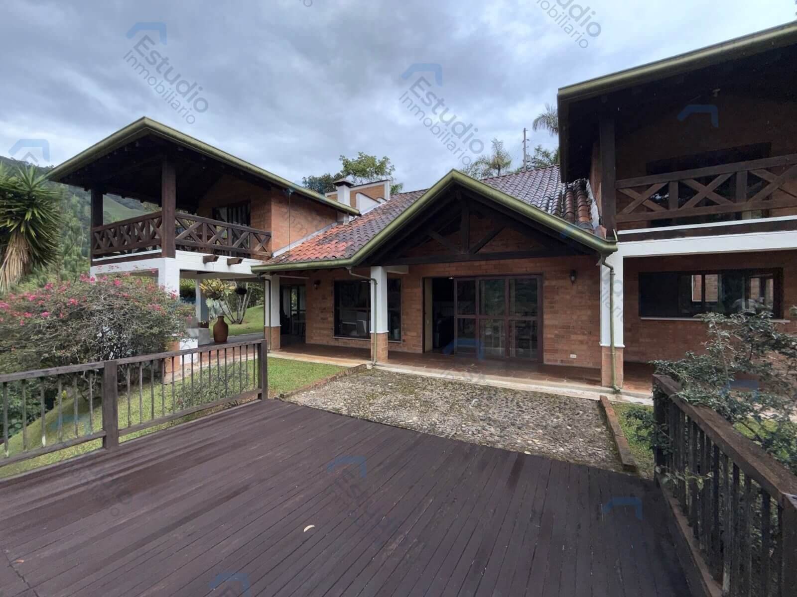 watermarked-img-1775916743012-2-3