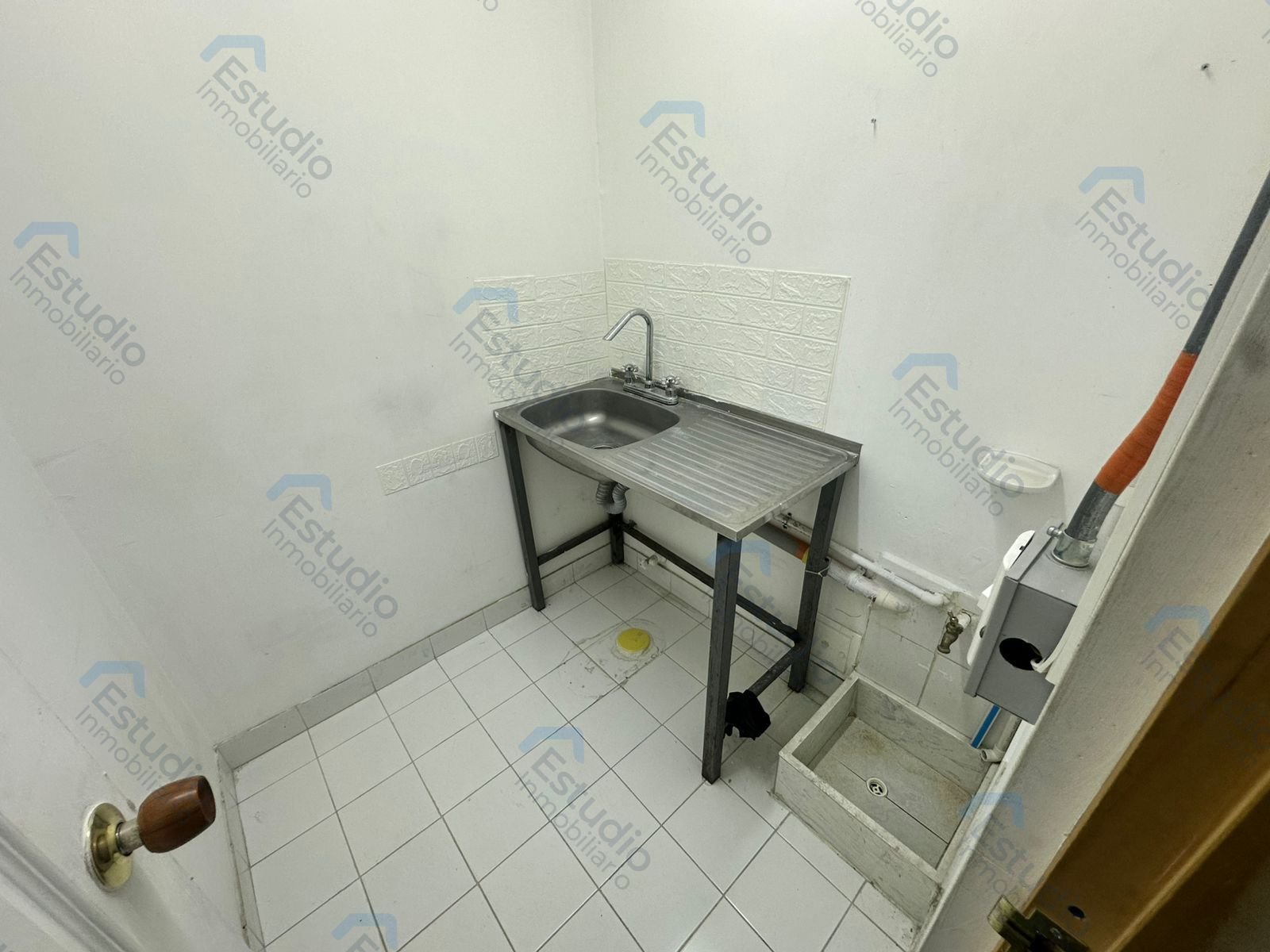 watermarked-img-1778533479127-11-12