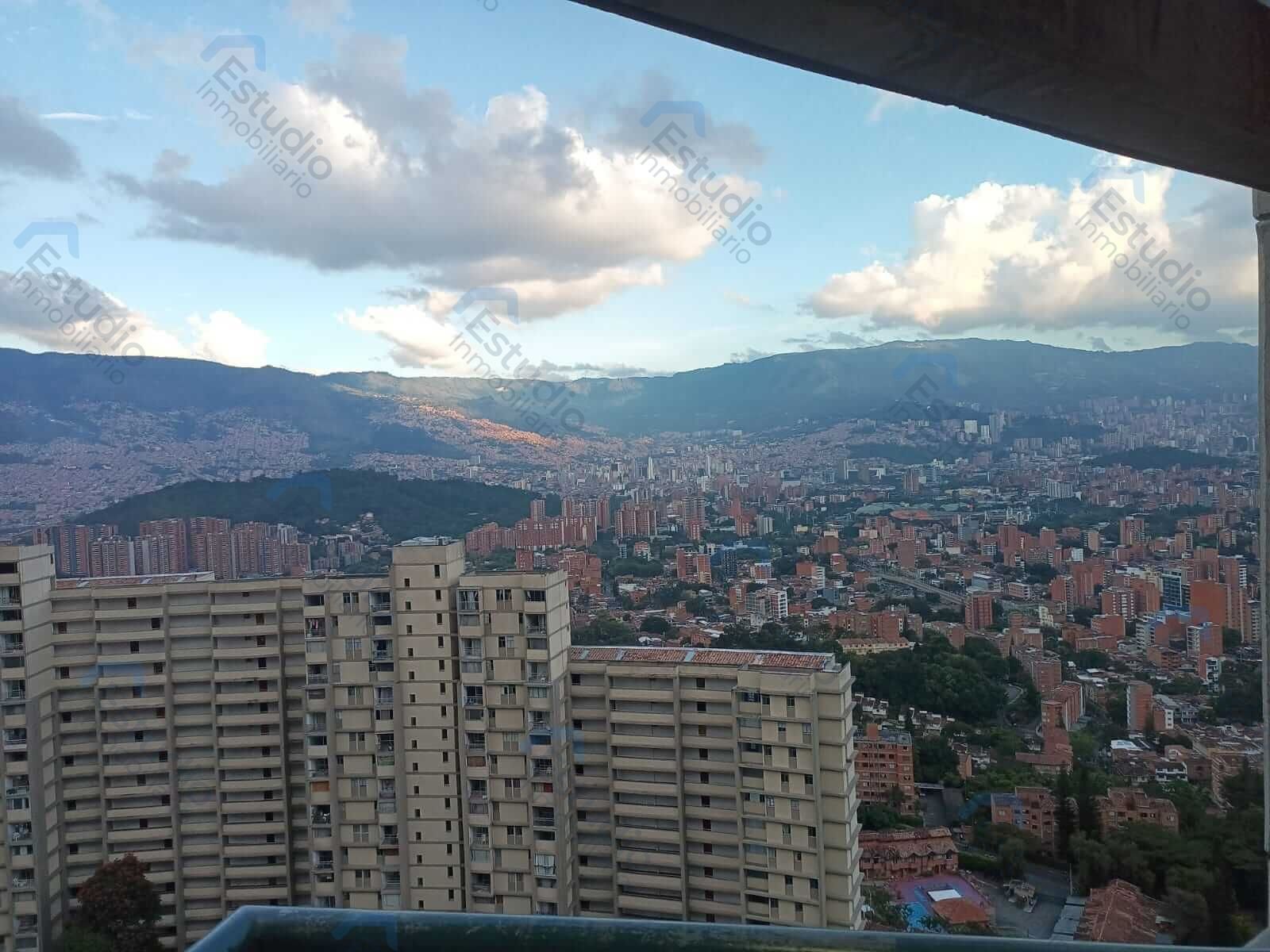 watermarked-img-1779287290983-4-5