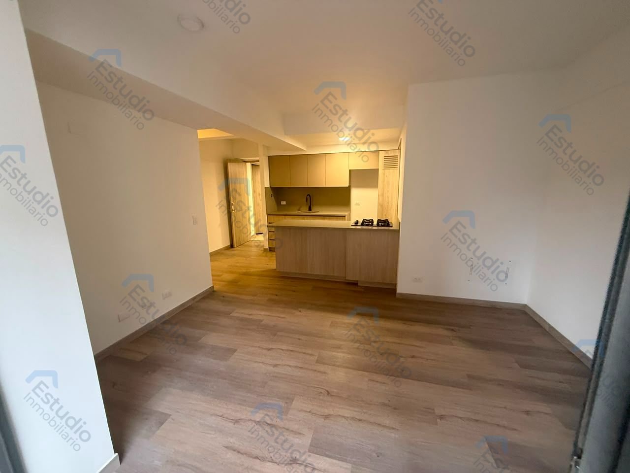 watermarked-img-1783860617355-1-2