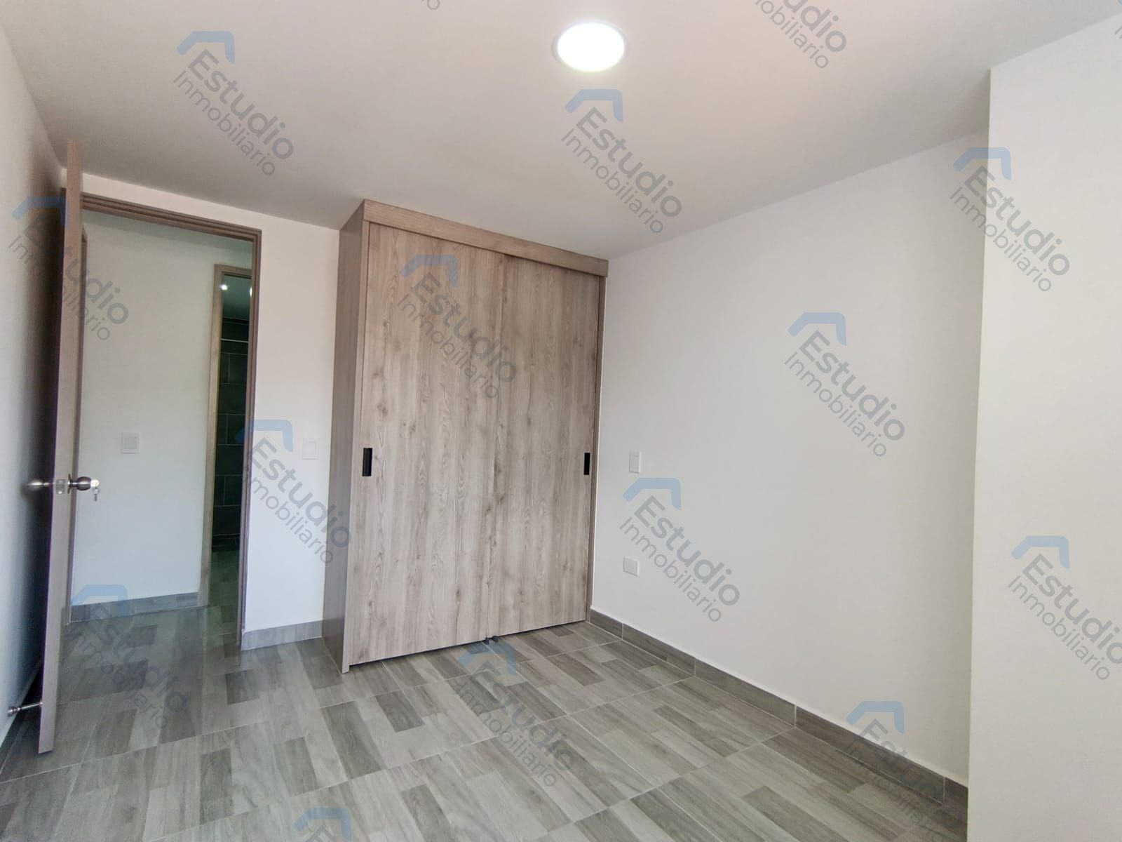 watermarked-img-1784313407478-10-11