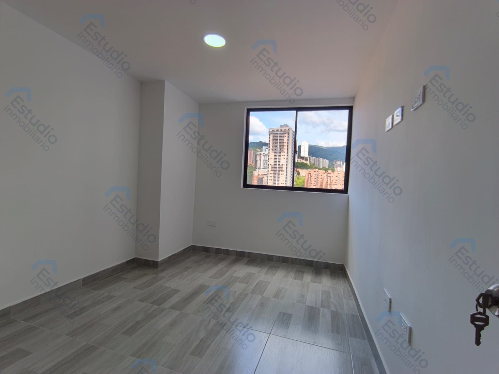 watermarked-img-1784313407478-5-6