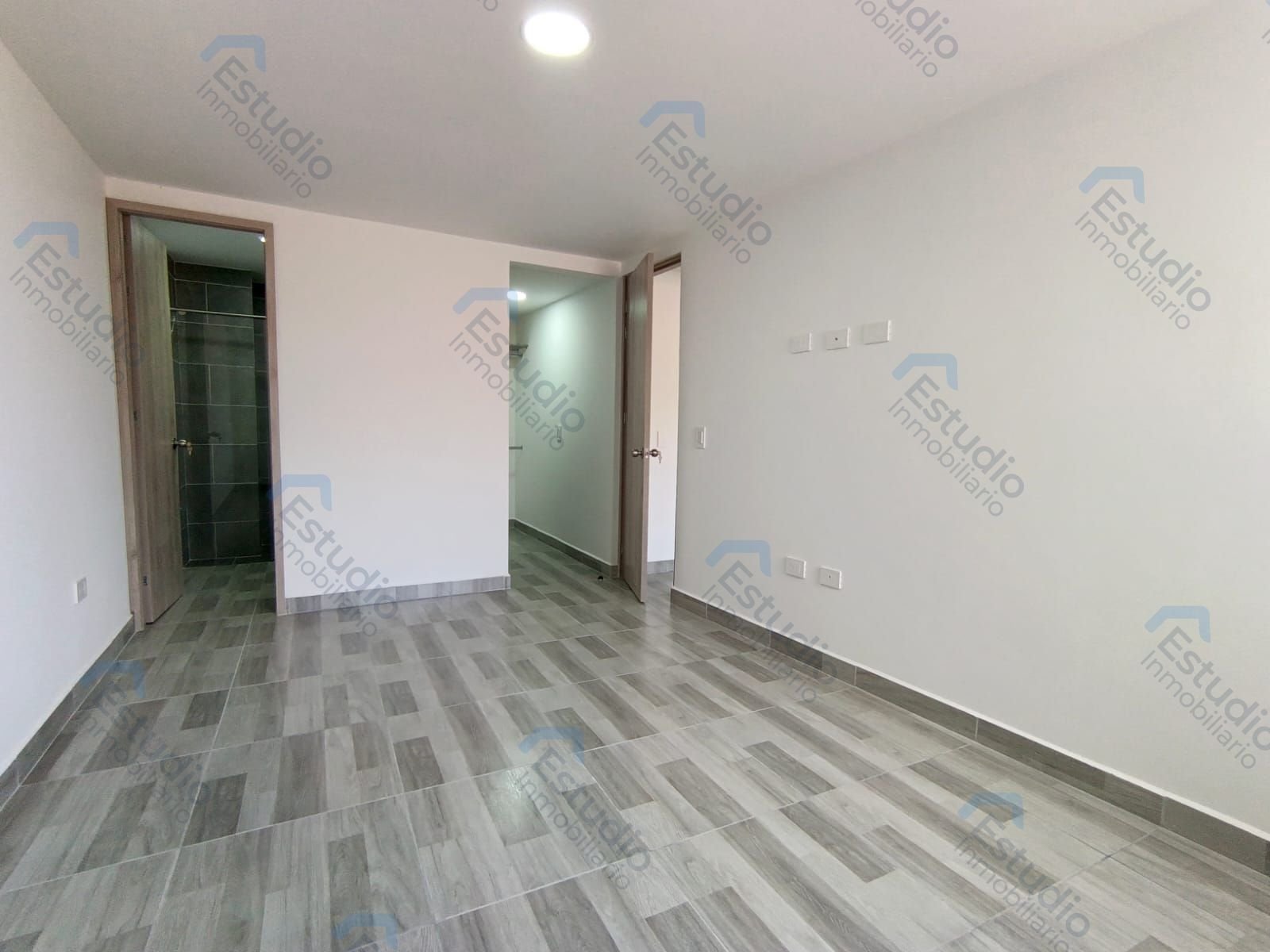 watermarked-img-1784313407478-8-9