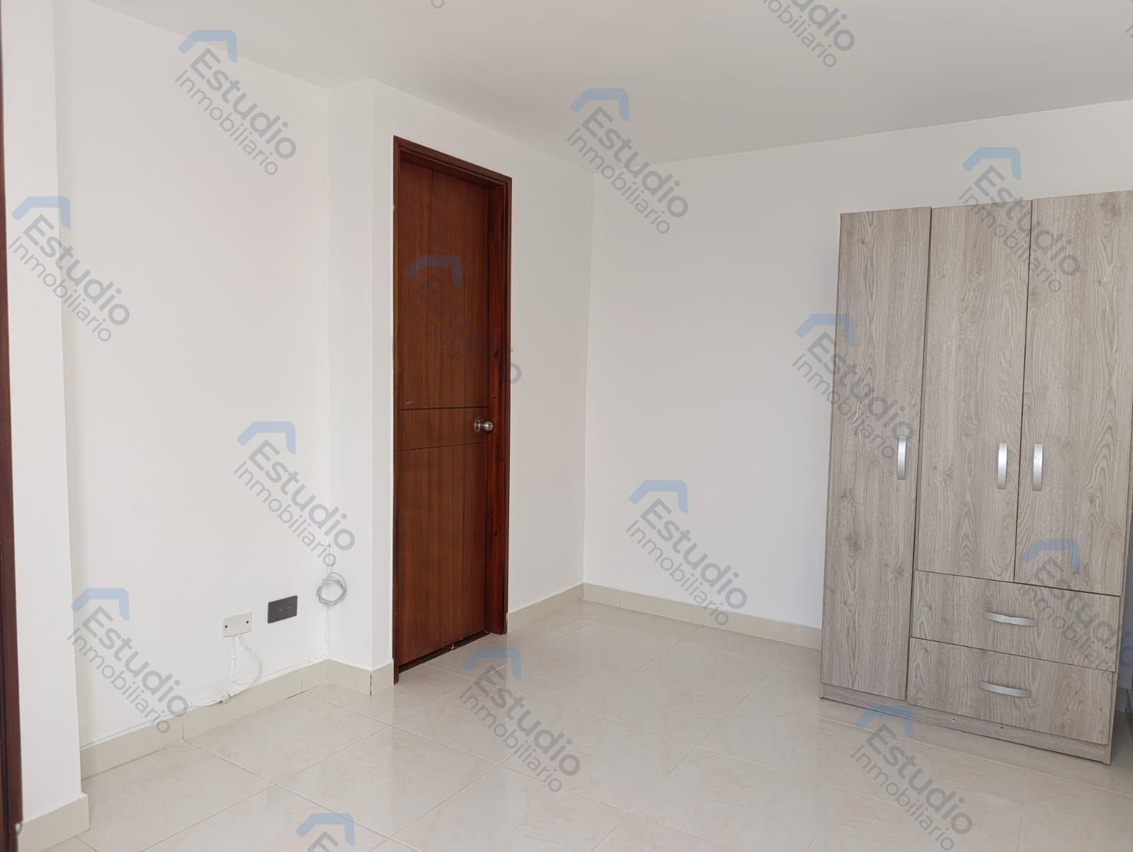 watermarked-img-1784647250299-10-11