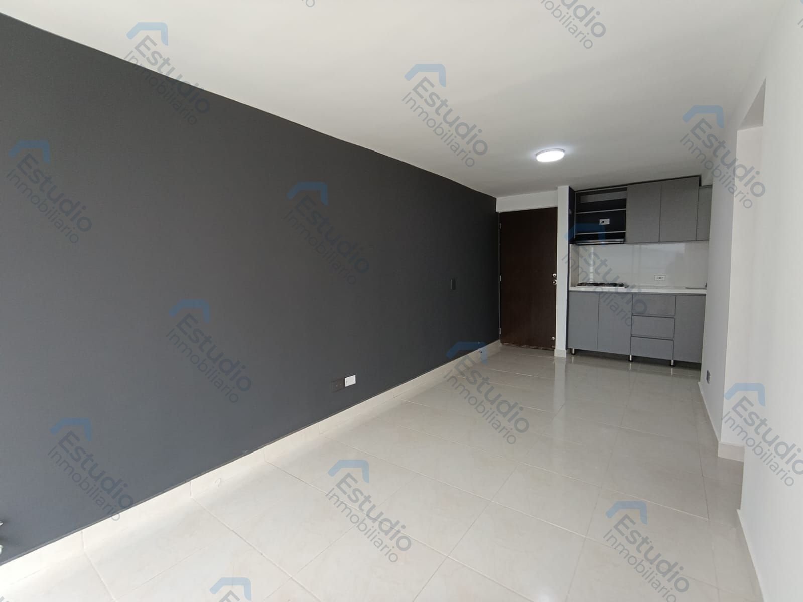 watermarked-img-1784647250299-3-4