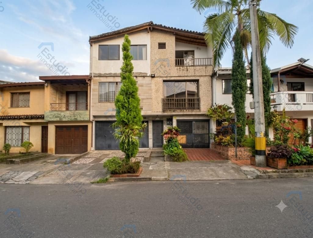 ARRIENDO MEDELLIN CASA ALMERIA COD 1785888