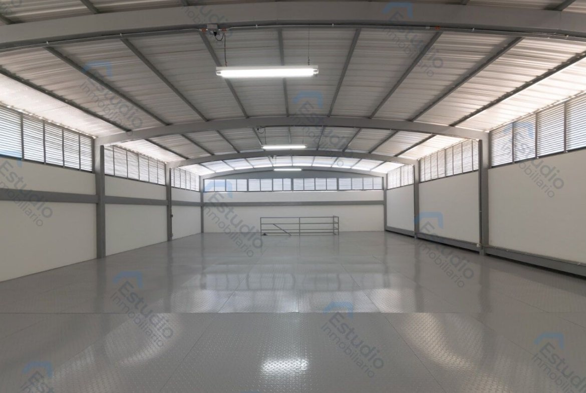 ARRIENDO ITAGUI BODEGA CENTRO DE LA MODA COD 1786719 
