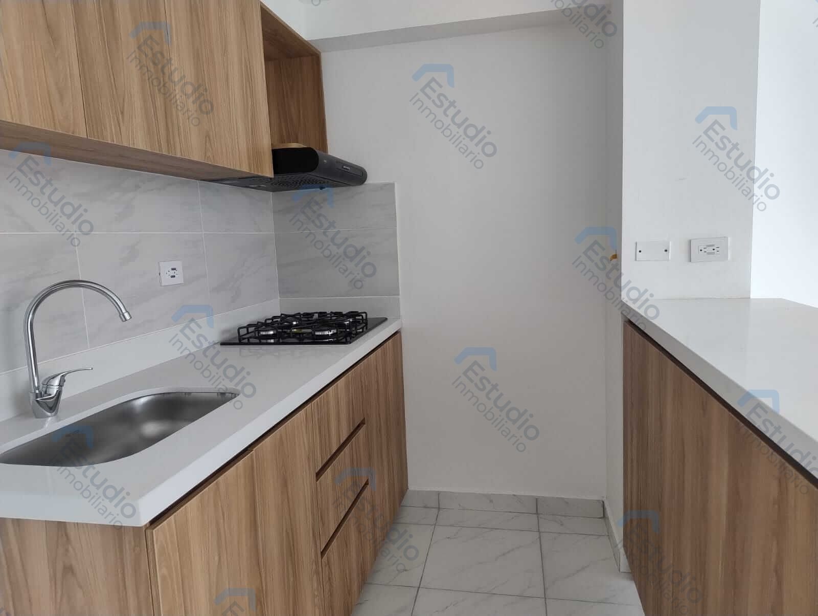 watermarked-img-1777427350362-3-4
