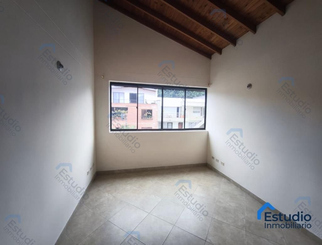 VENTA APARTAMENTO MEDELLIN LAURELES COD 1789753