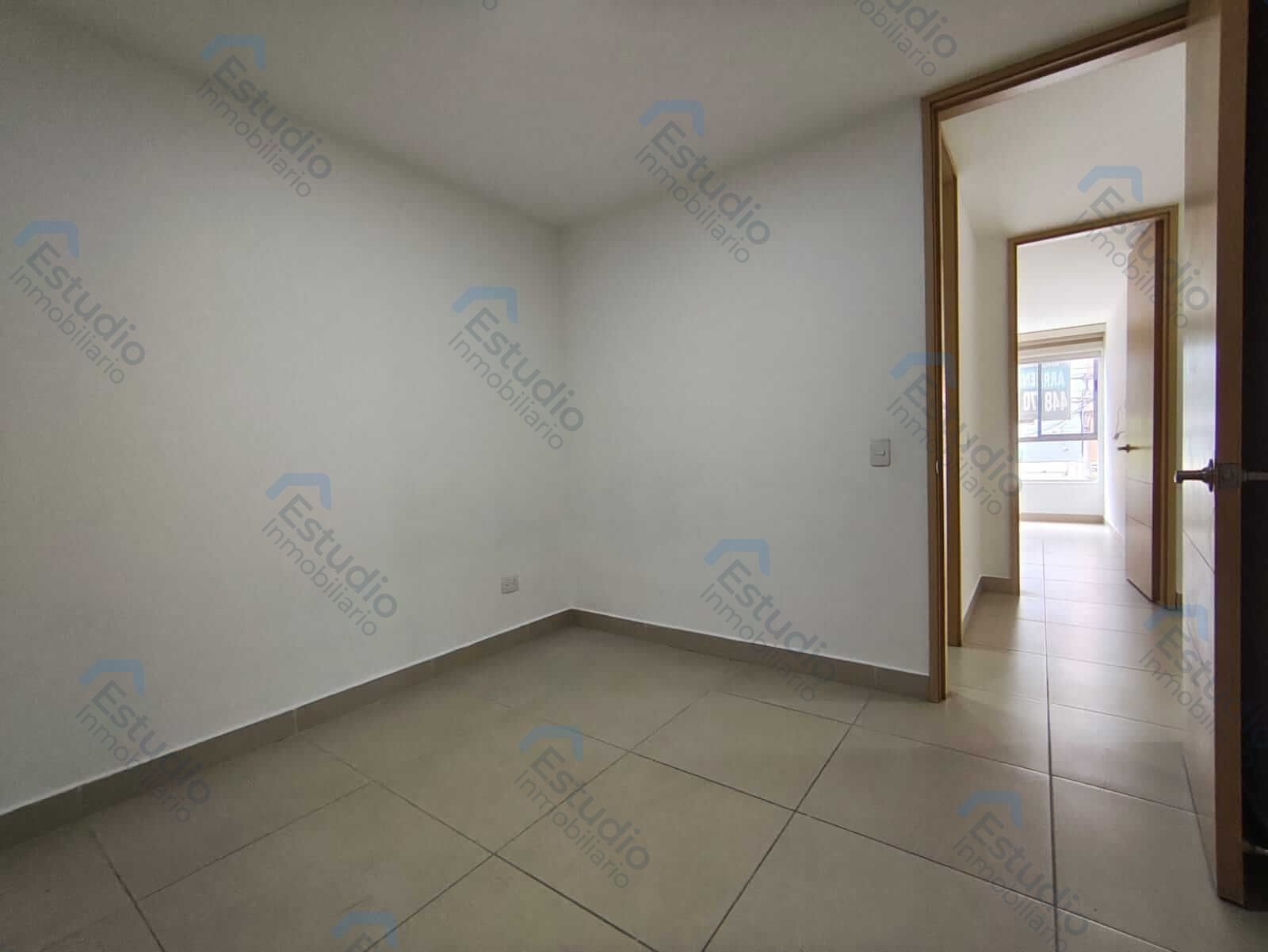 watermarked-img-1788184323733-7-8