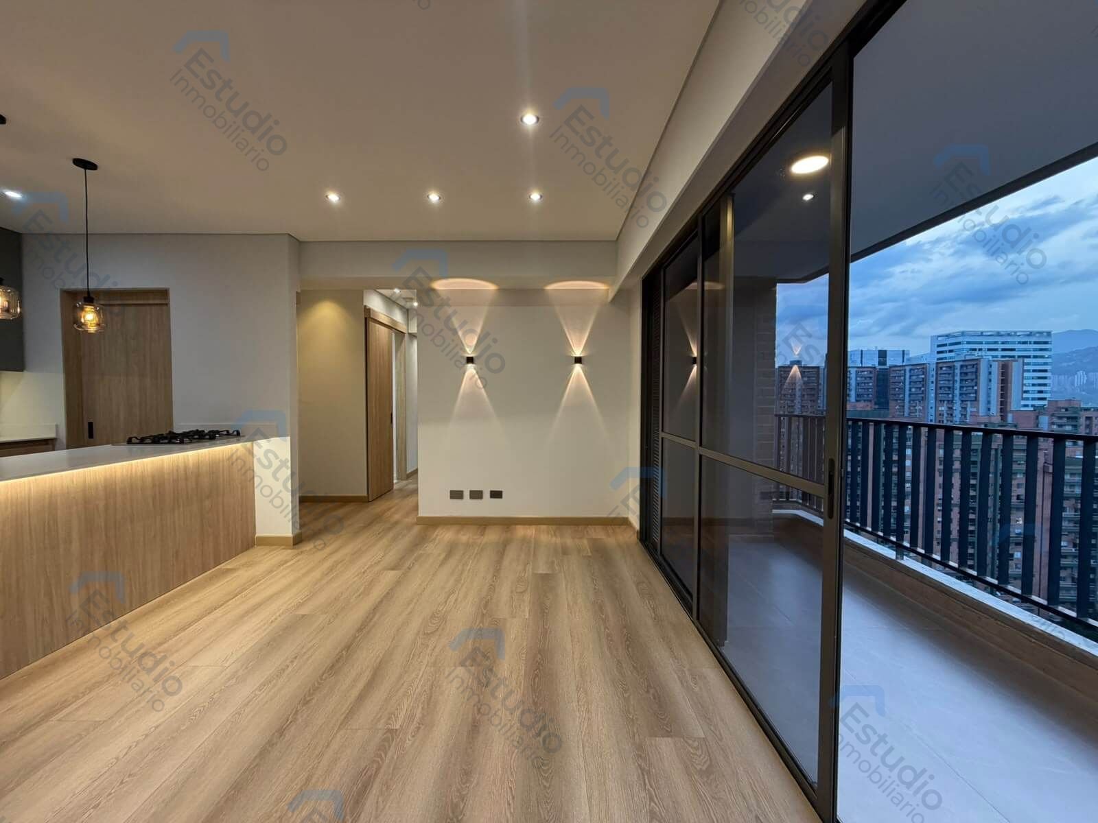 watermarked-img-1789221438378-0-1