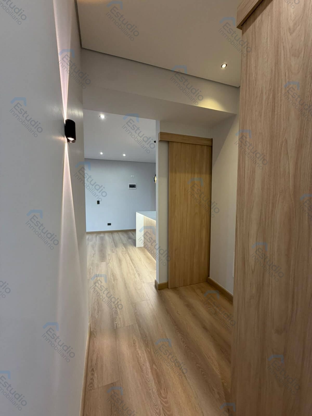 watermarked-img-1789221438378-7-8