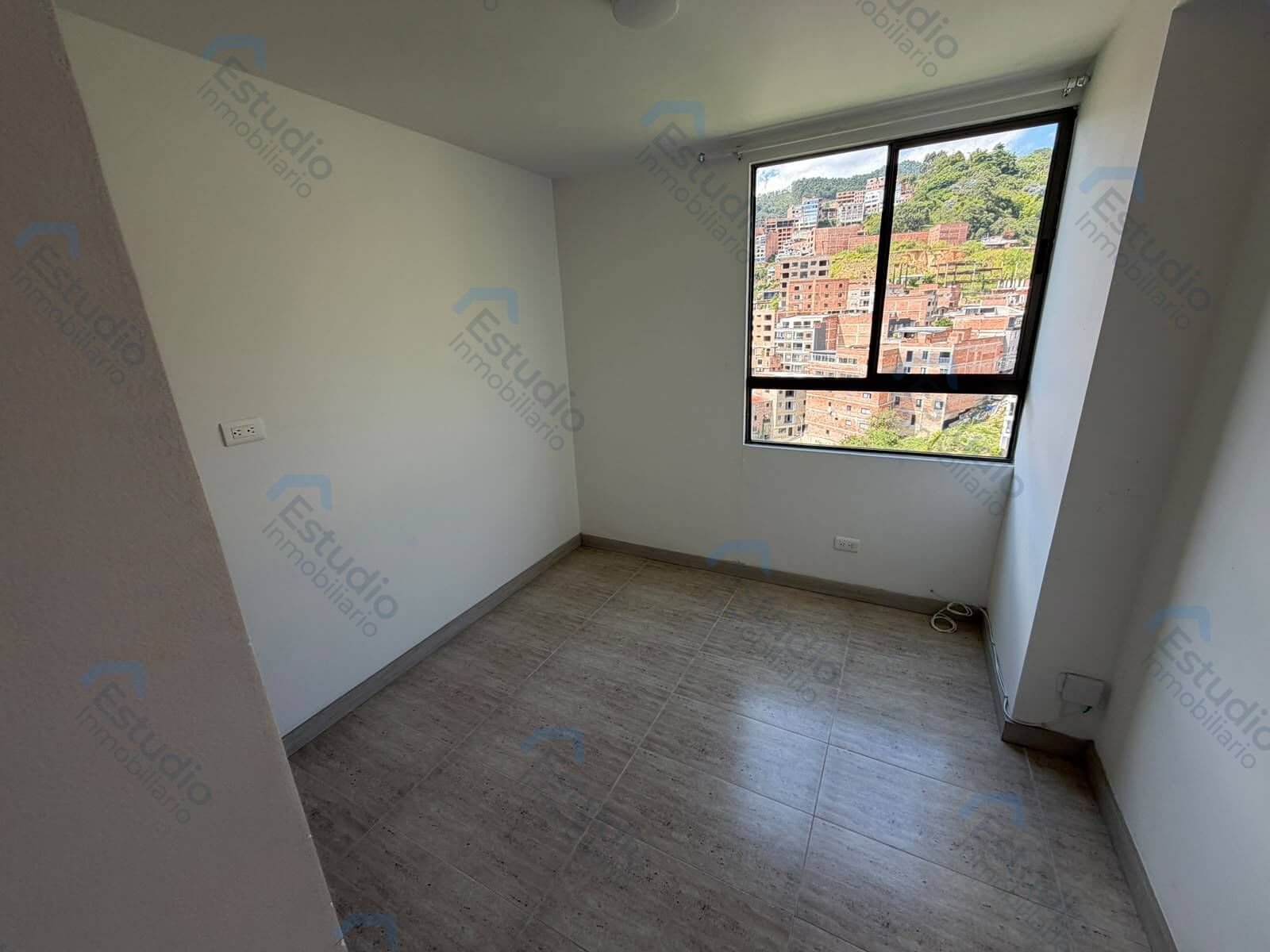 watermarked-img-1789229151232-8-9
