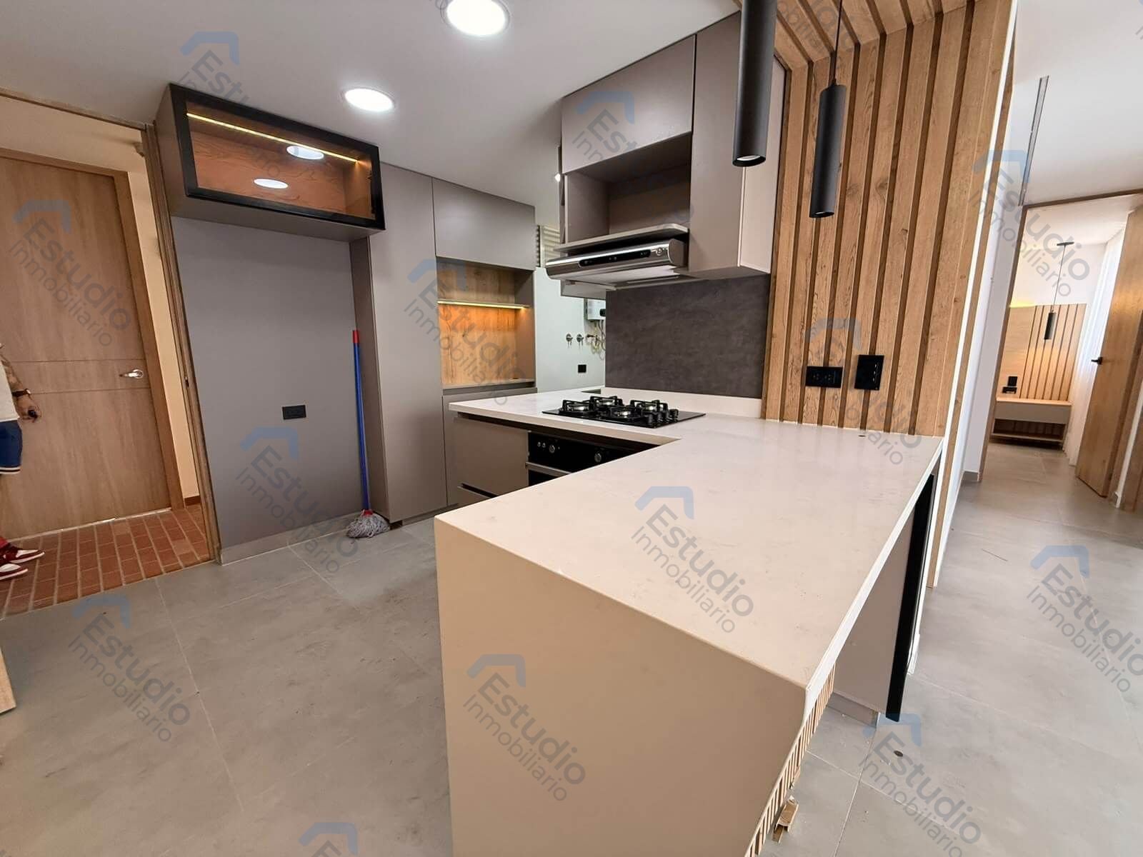 watermarked-img-1789486080767-1-2