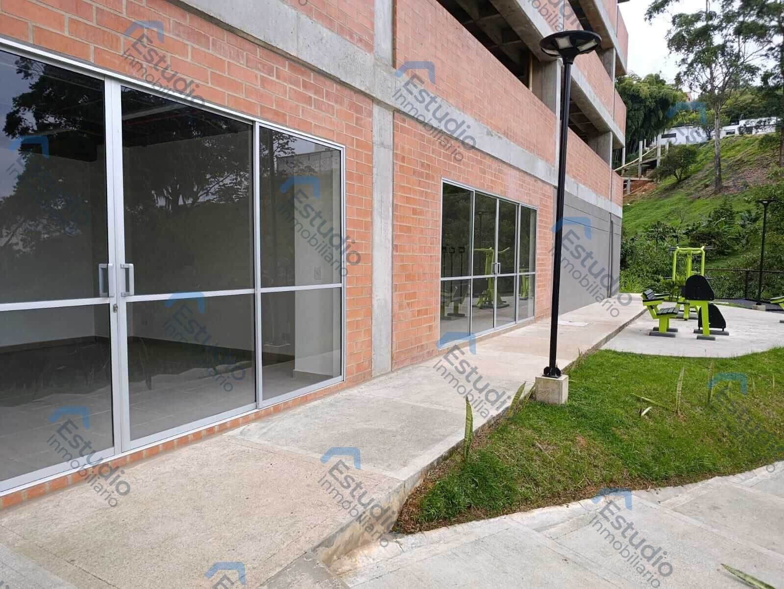 watermarked-img-1789486080767-11-12