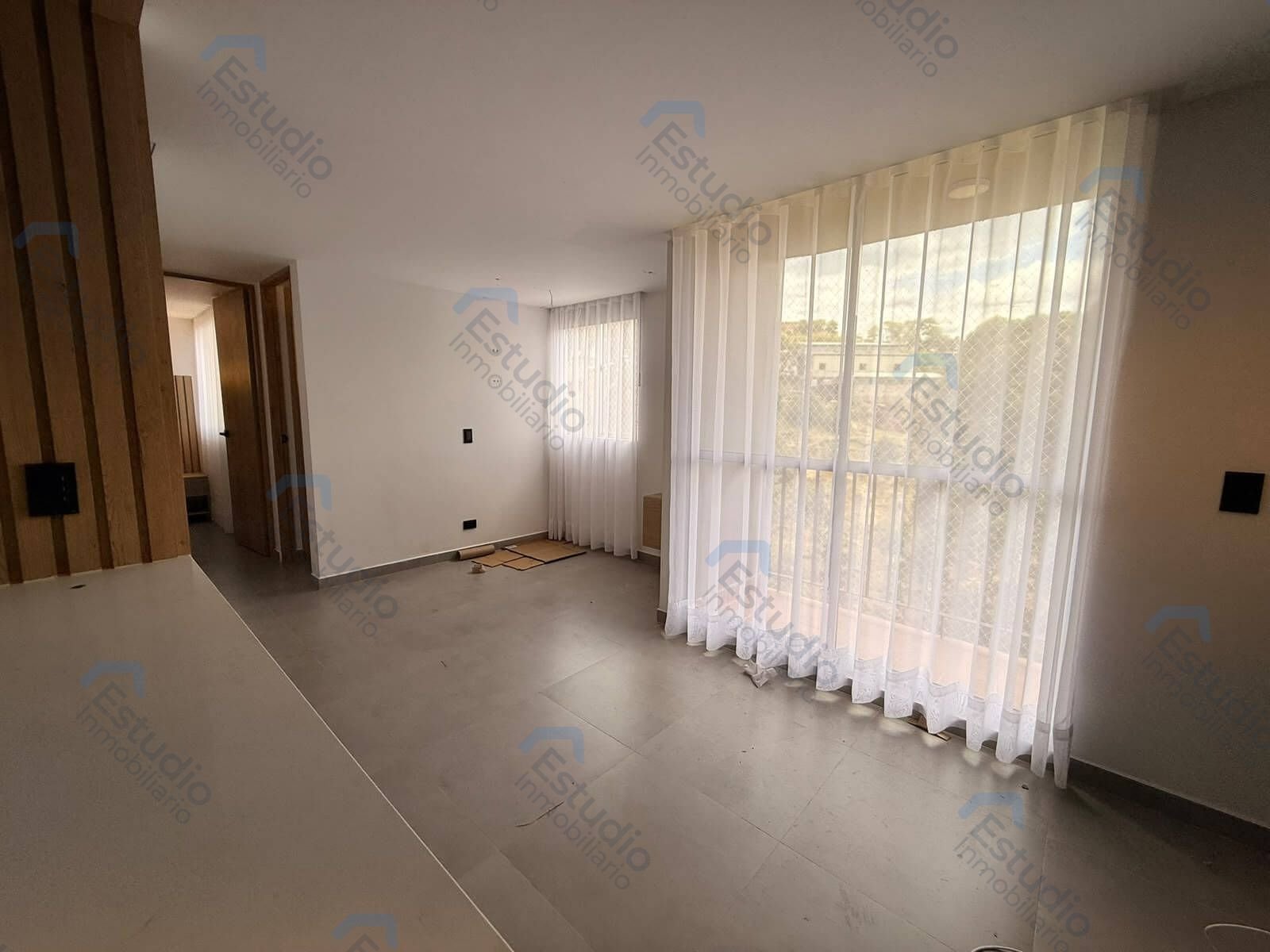 watermarked-img-1789486080767-2-3
