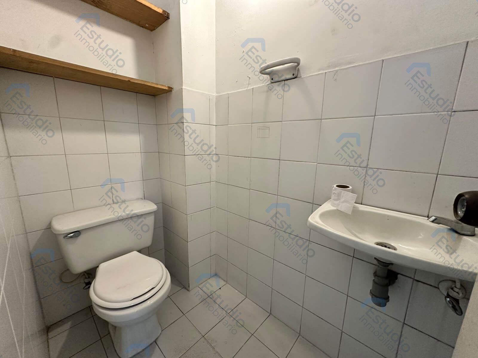watermarked-img-1789584663836-6-7