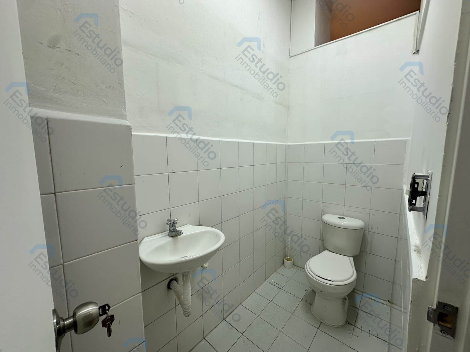 watermarked-img-1789584663836-7-8
