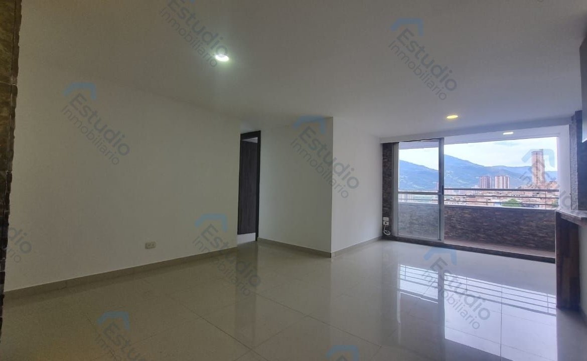 ARRIENDO BELLO APARTAMENTO MADERA COD 1802982